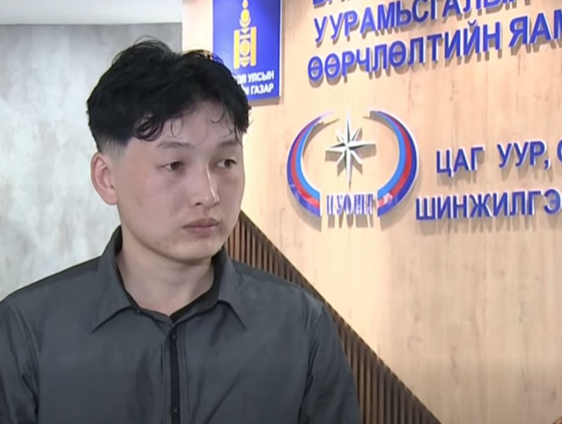 Аравдугаар сарын дундаас эхлэн ихэнх нутгаар хур тунадас орж, хүйтэрнэ