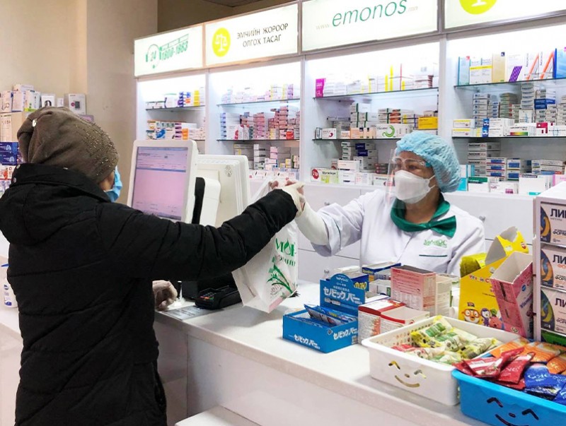 Эрүүл мэндийн даатгалын сангаас 590 гаруй төрлийн эмийн үнийг хөнгөлж байна