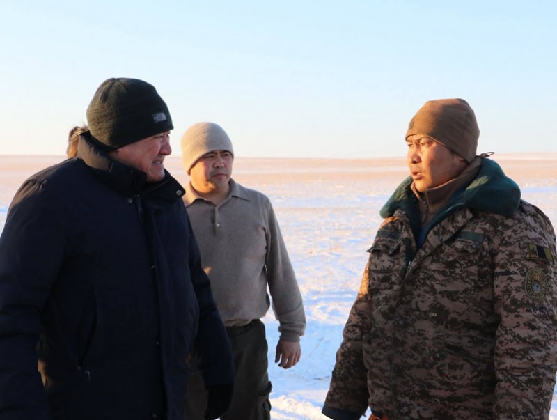 Цэргийнхэн хаваржилт хүндэрсэн халхгол суманд найм дахь өдрөө ажиллаж байна