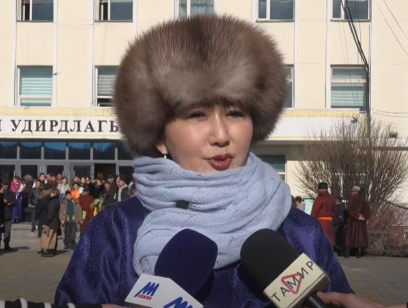 Архангай, Өвөрхангай аймгийн Улсын аварга малчдад Гадаад харилцааны сайд Б.Батцэцэг хүндэтгэл үзүүллээ
