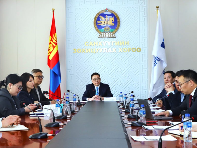 Мэргэшлийн зөвлөлөөс мэргэжилтний эрхийн үнэмлэхийг цахим хэлбэрт шилжүүлэхээр шийдвэрлэлээ