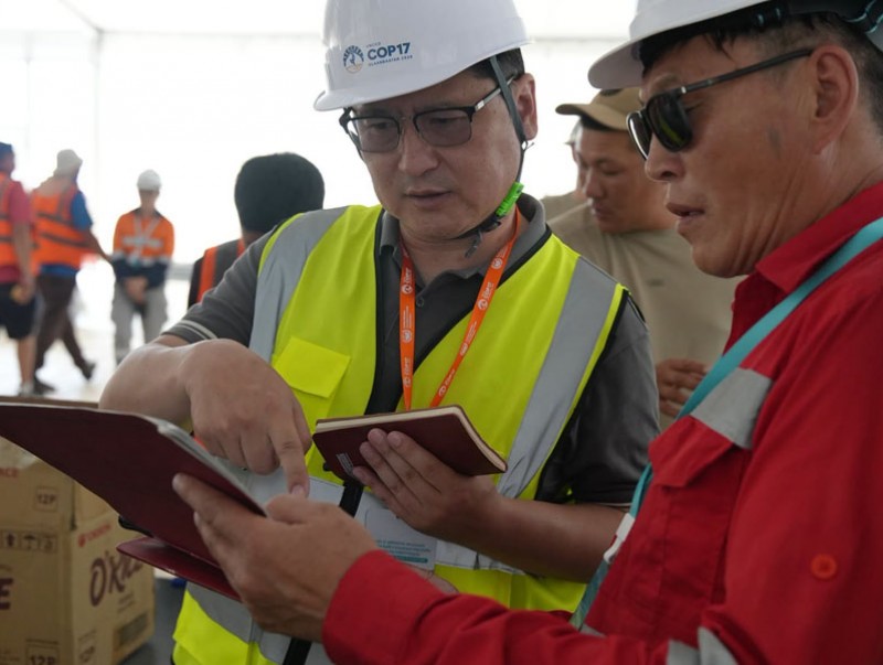 COP17 төслийн талбайд хөдөлмөрийн аюулгүй байдлын үзлэг хийж, зөвлөгөө өгөв