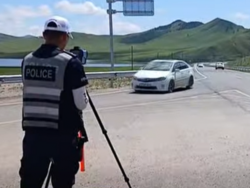 Орон нутгийн замд зорчихдоо аюулгүй байдлаа сайтар хангаж, анхааралтай зорчихыг анхааруулав